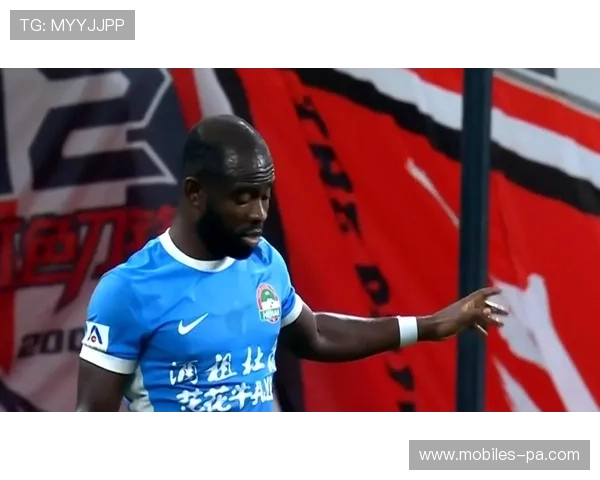 点球大战中加盟新队球星首秀惊艳全场凭炸裂表现瞬间征服球迷 点球大战中加盟新队球星首秀惊艳全场凭炸裂表现瞬间征服球迷