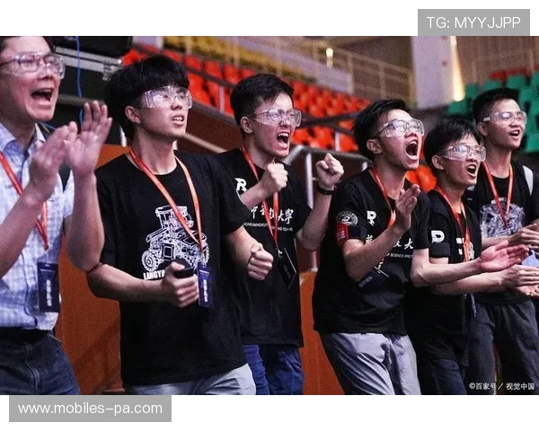 爆冷再度化身赛场英雄赛后一举动引发全网热议瞬间刷屏社交平台上 爆冷再度化身赛场英雄赛后一举动引发全网热议瞬间刷屏社交平台上